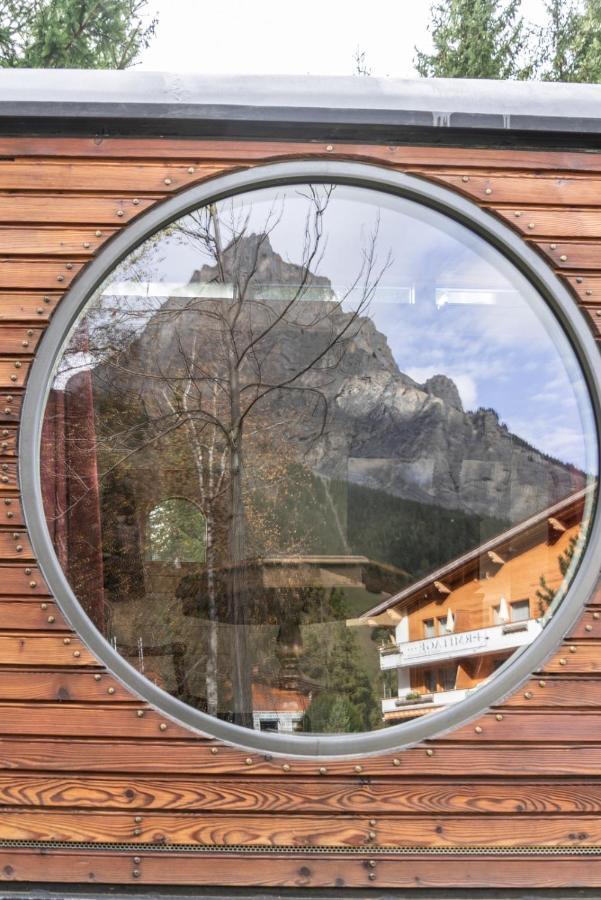 Typically Swiss Hotel Ermitage Kandersteg Bagian luar foto
