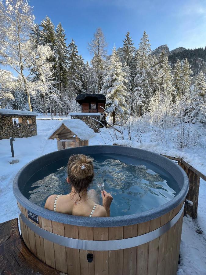 Typically Swiss Hotel Ermitage Kandersteg Bagian luar foto